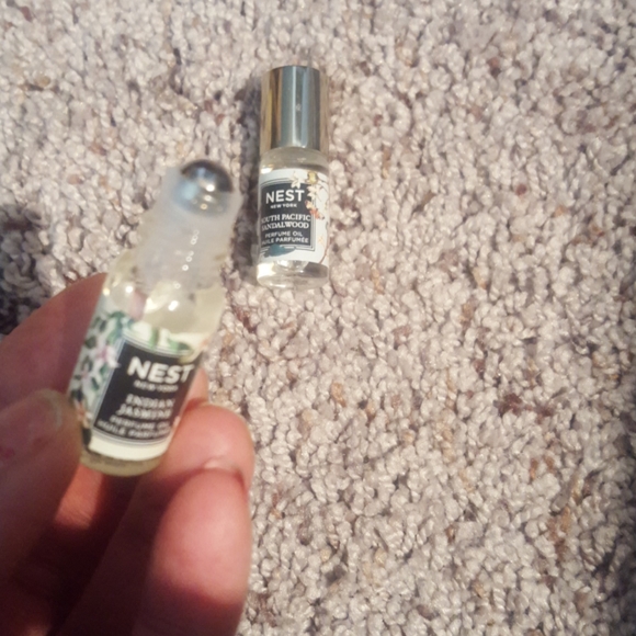 New Nest fragrances perfume oil set - Picture 2 of 3